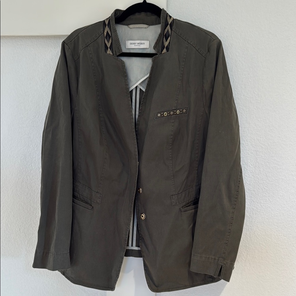 Women’s Green Jacket